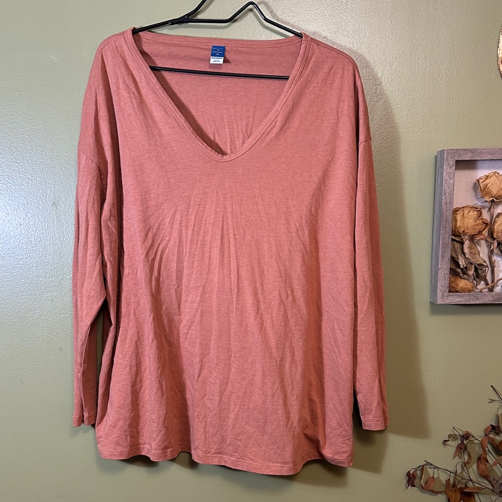 Old Navy maternity Women's V-Neck Long Sleeve Top - XL